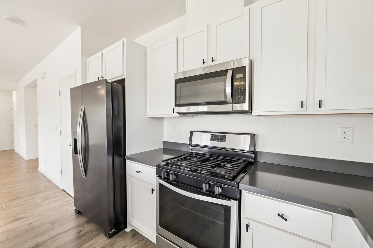 635 Honey Bee Rd #NA - Photo 6 of 44