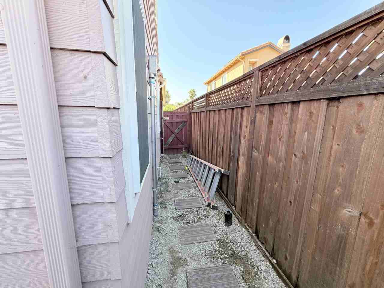 6474 Scenic Ave #1 - Photo 6 of 22