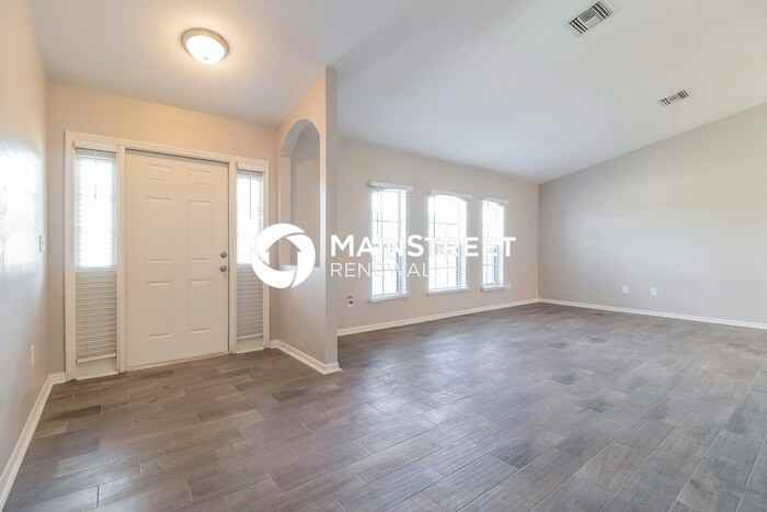 23 Ne 9th Pl - Photo 2 of 16