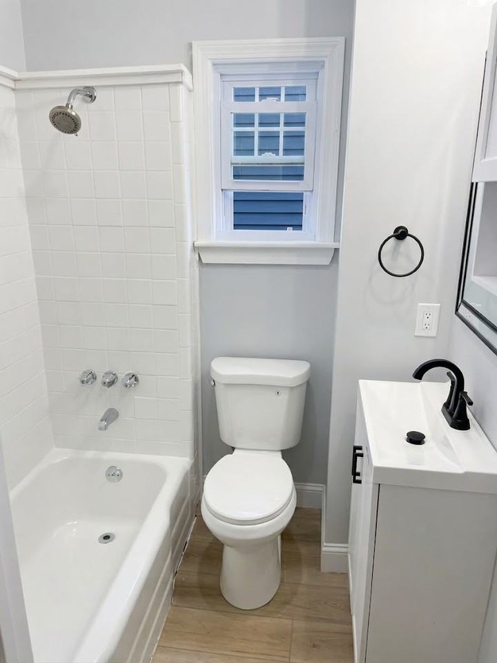 43 Morris St #1 - Photo 3 of 11