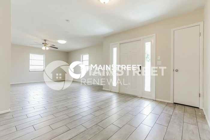 1161 S Brink Ave - Photo 5 of 17