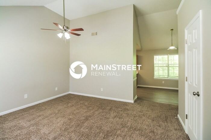1023 Field View Dr - Photo 2 of 17