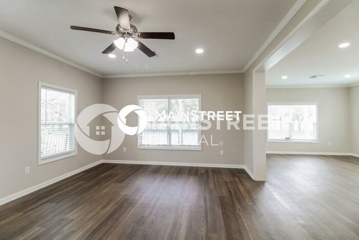 7816 Scott St - Photo 7 of 16