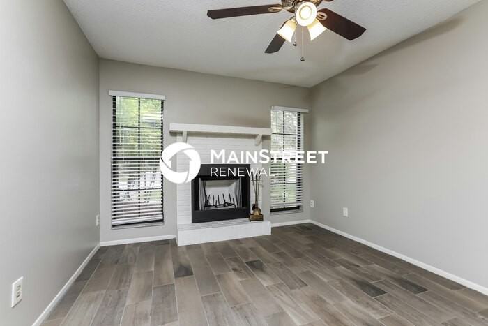 1257 Crossfield Dr - Photo 6 of 17