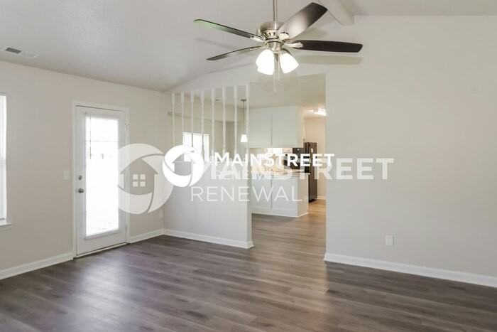 123 Piper Ln - Photo 3 of 16