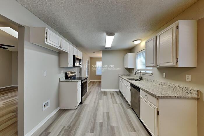 4741 Baytree Dr - Photo 6 of 22