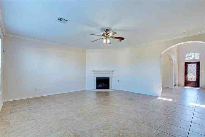 2601 Mirasol Loop - Photo 6 of 38