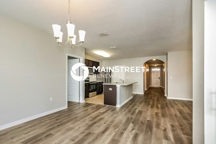 125 Lake Tracy Ct - Photo 4 of 15