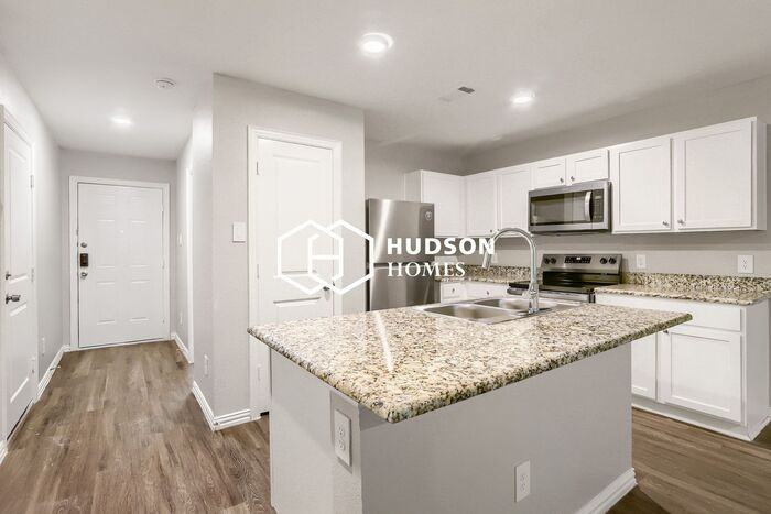 8020 Lavender St - Photo 5 of 14