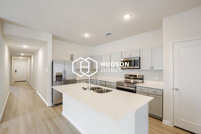 118 Doma Ave - Photo 4 of 12