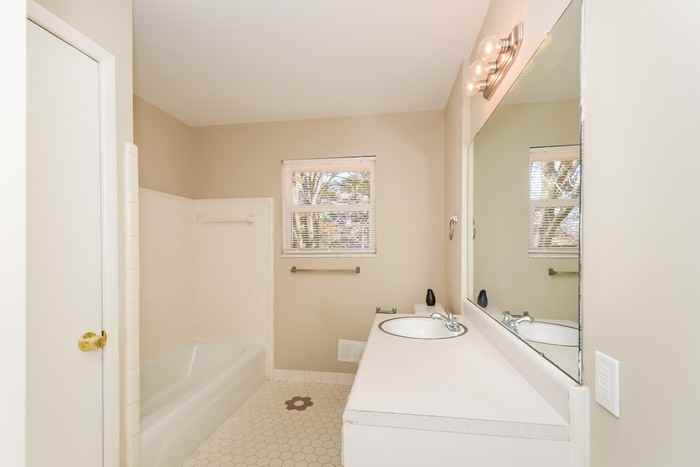 2626 Novel Dr - Photo 7 of 8