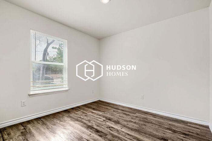 752 Medlin St - Photo 7 of 14