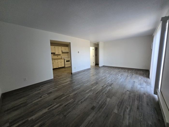 226 8th Ave Se #12 - Photo 7 of 15