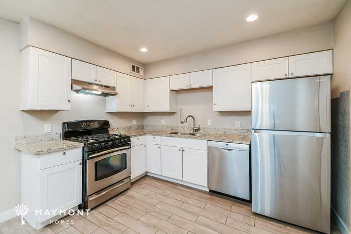 251 W Harding Ave - Photo 4 of 12