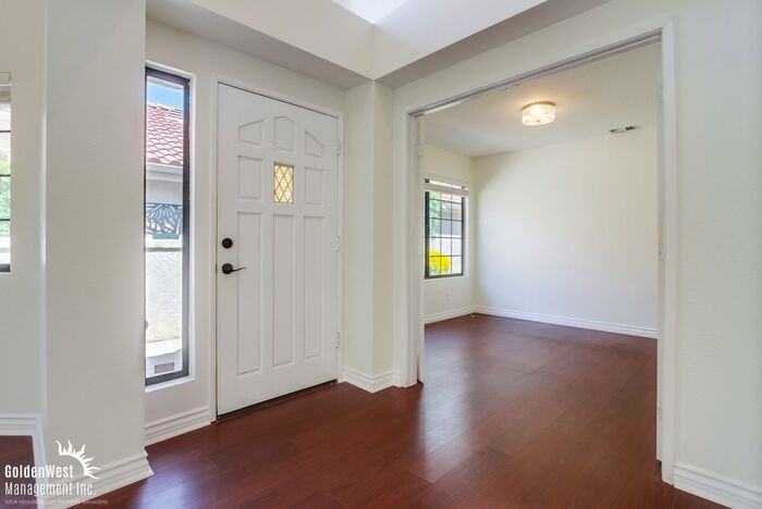 2565 Holly Valley Dr - Photo 3 of 21