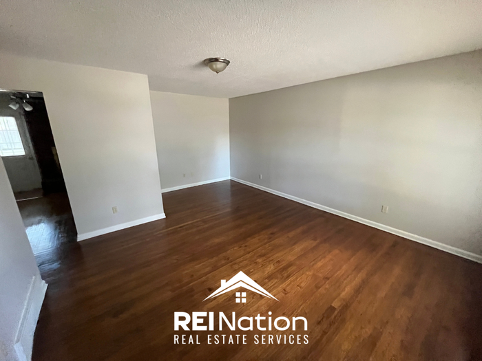 1748 Winfield Ave - Photo 3 of 22