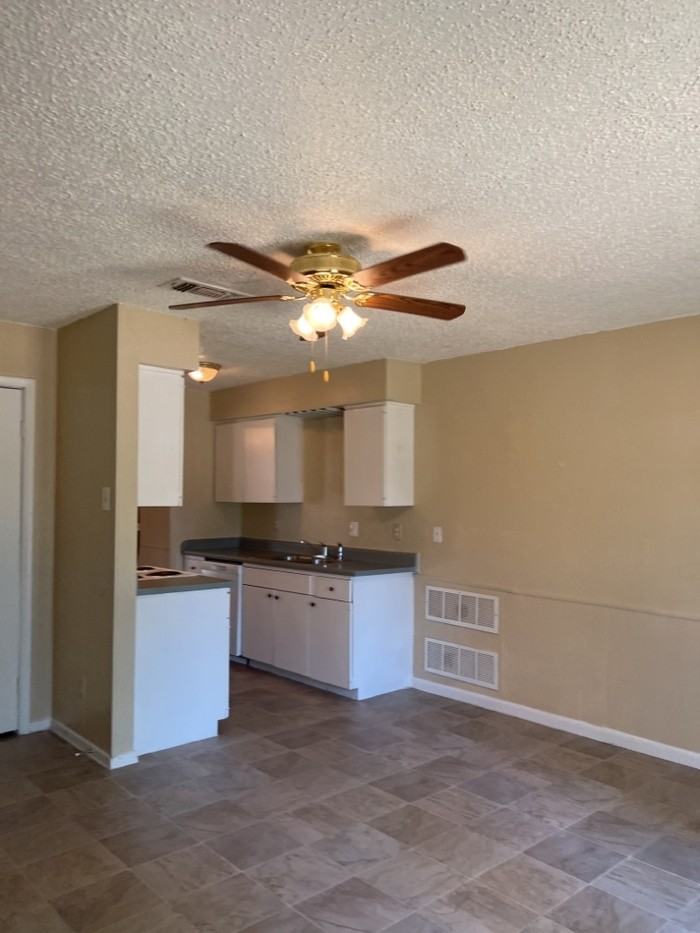 322 Rita Dr - Photo 6 of 16