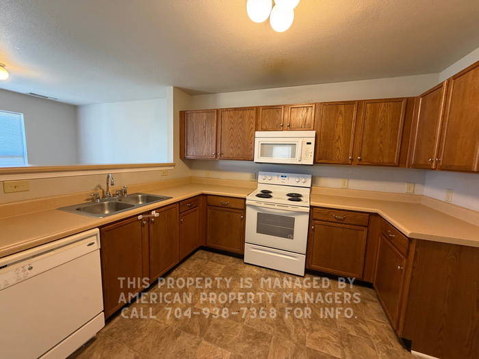 4011 Kellybrook Dr - Photo 3 of 13