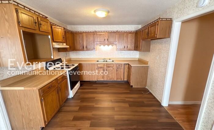 9666 Williamsburg Dr - Photo 4 of 23