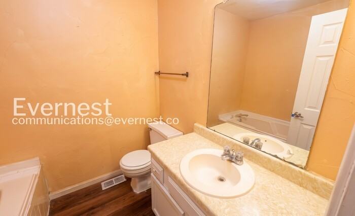 9666 Williamsburg Dr - Photo 7 of 23