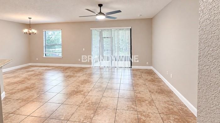 1212 La Fortuna Blvd - Photo 4 of 29