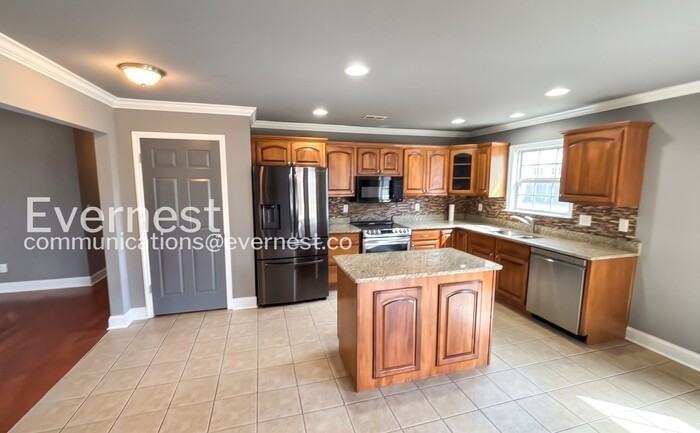 693 N Peppercorn Ln - Photo 4 of 23