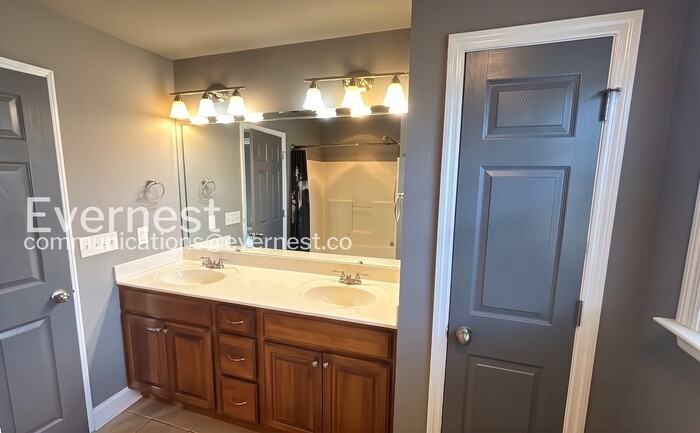 693 N Peppercorn Ln - Photo 7 of 23