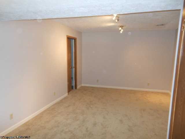 1421 Northwest Dr #NA - Photo 2 of 9