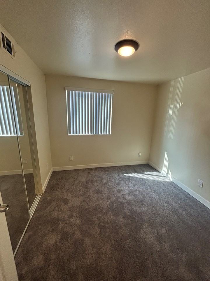 337 East 104th Street - Photo 5 of 18