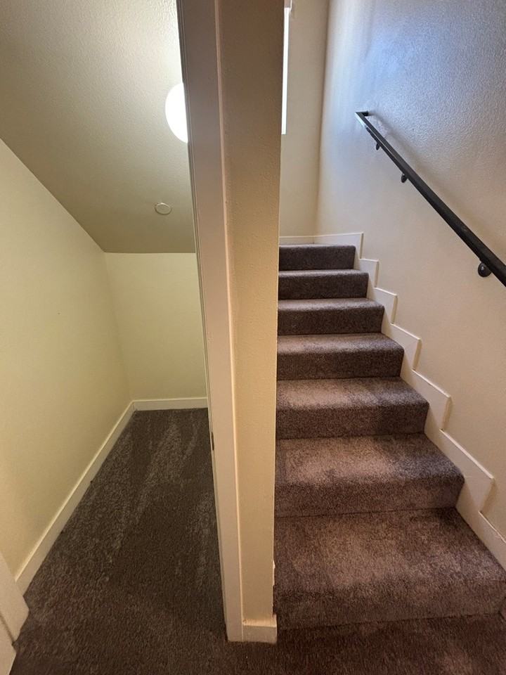 337 East 104th Street - Photo 6 of 18