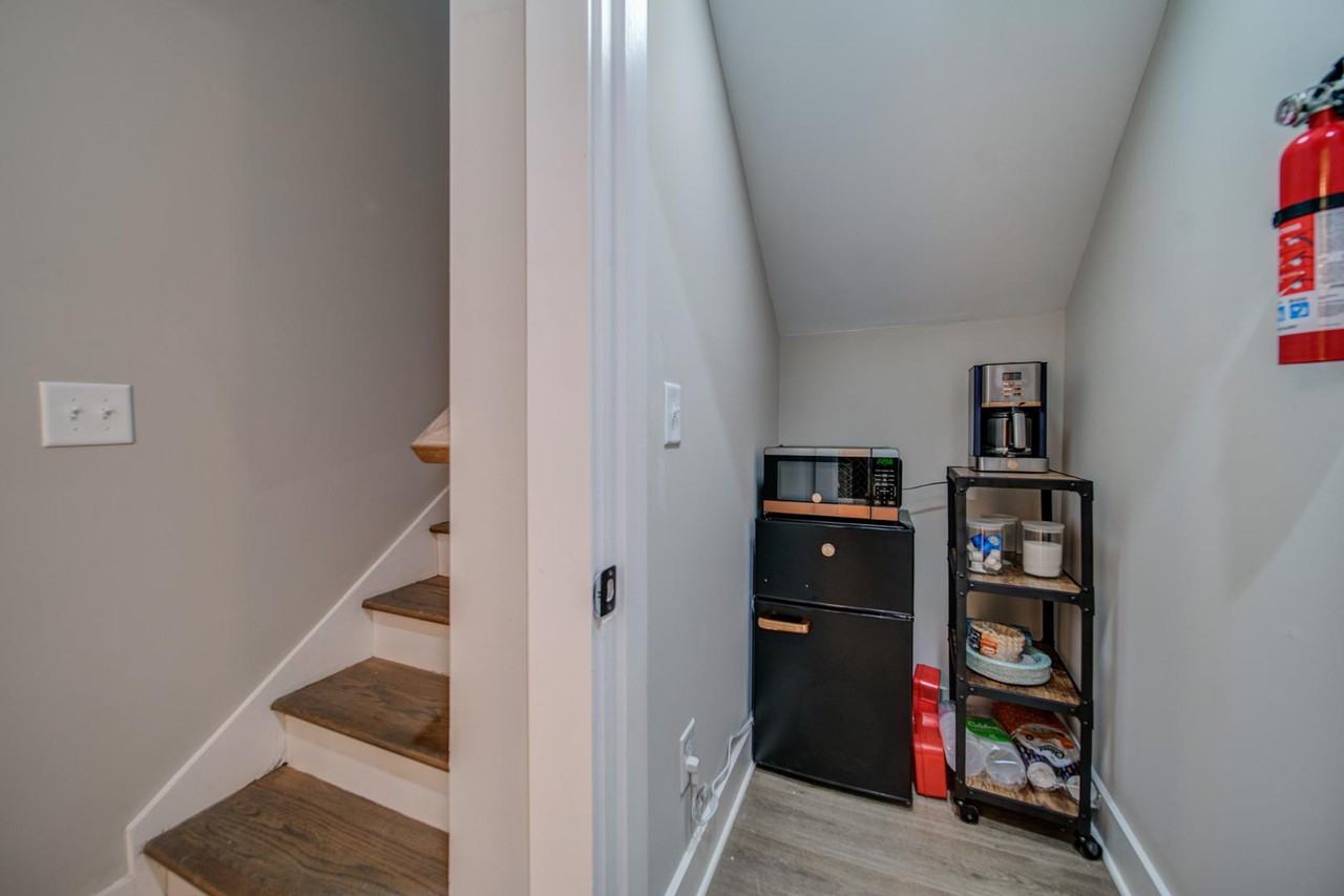 253 Sciple Ter NW - Photo 7 of 9