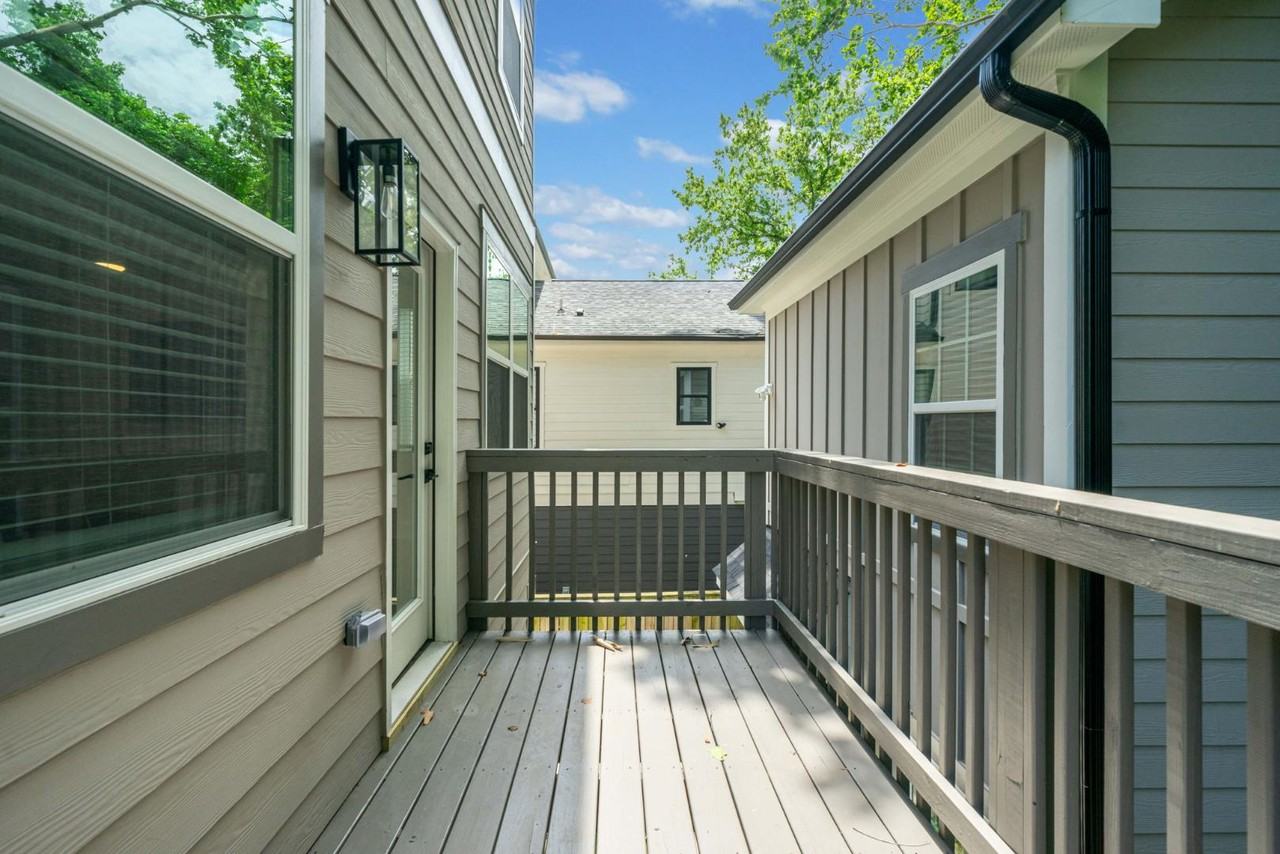 386 Griffin St NW - Photo 6 of 8