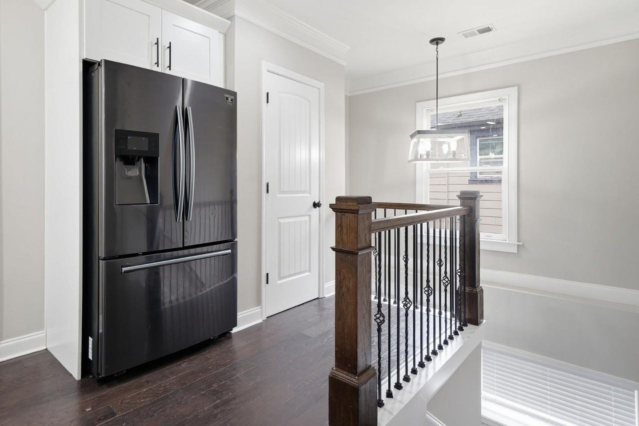 745 Jones Ave NW - Photo 6 of 9