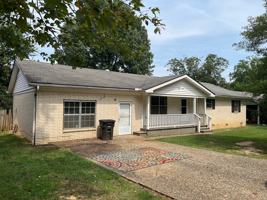 featured image of 802 Parrish St #1