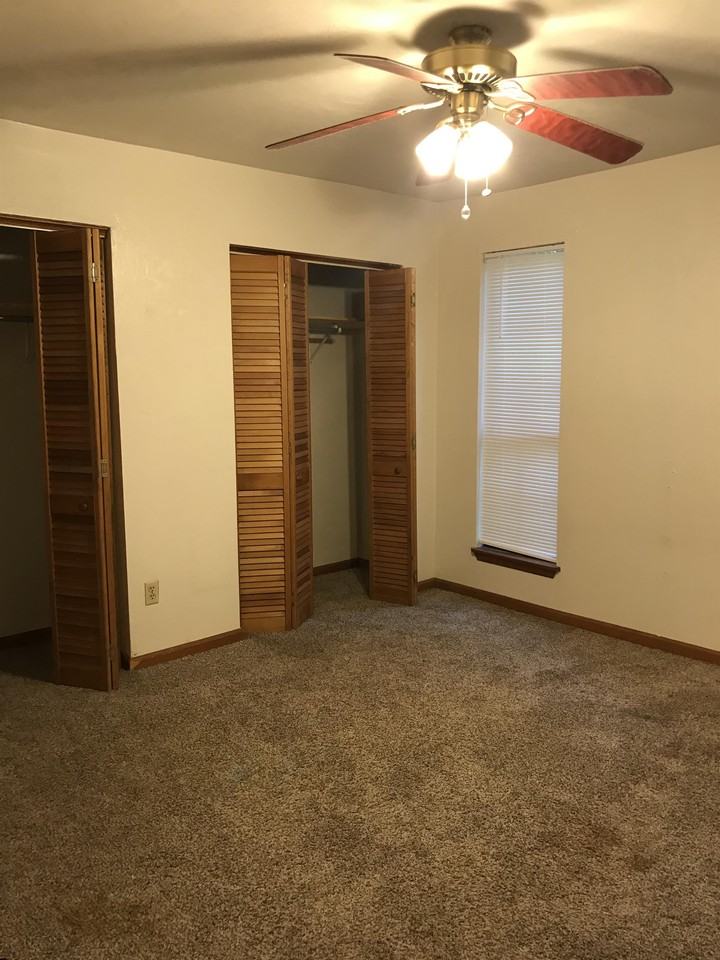 4132 Brewster Rd #A - Photo 6 of 19