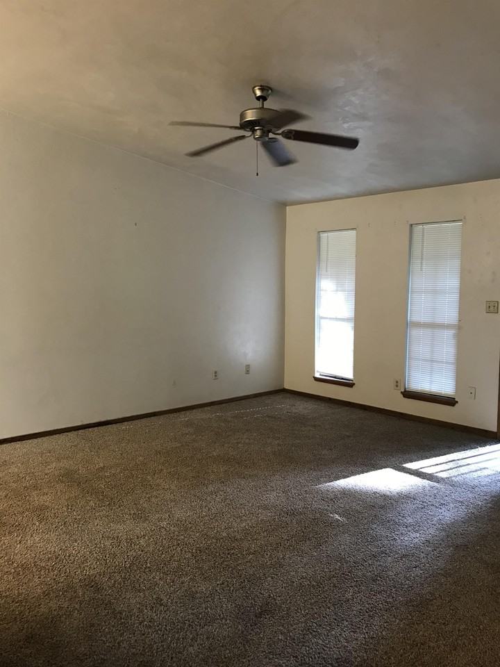 4132 Brewster Rd #A - Photo 7 of 19
