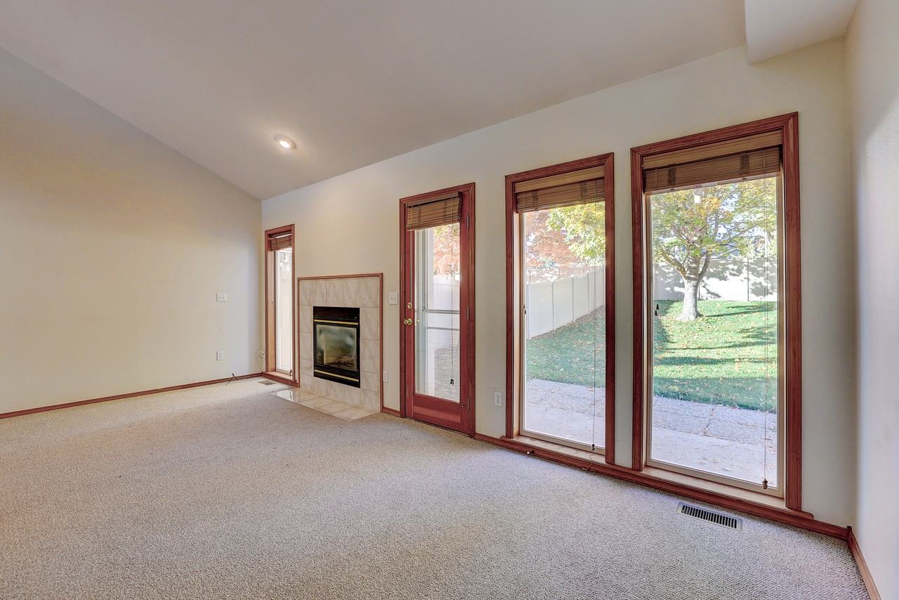 3173 S Crabapple Ln #1 - Photo 4 of 11