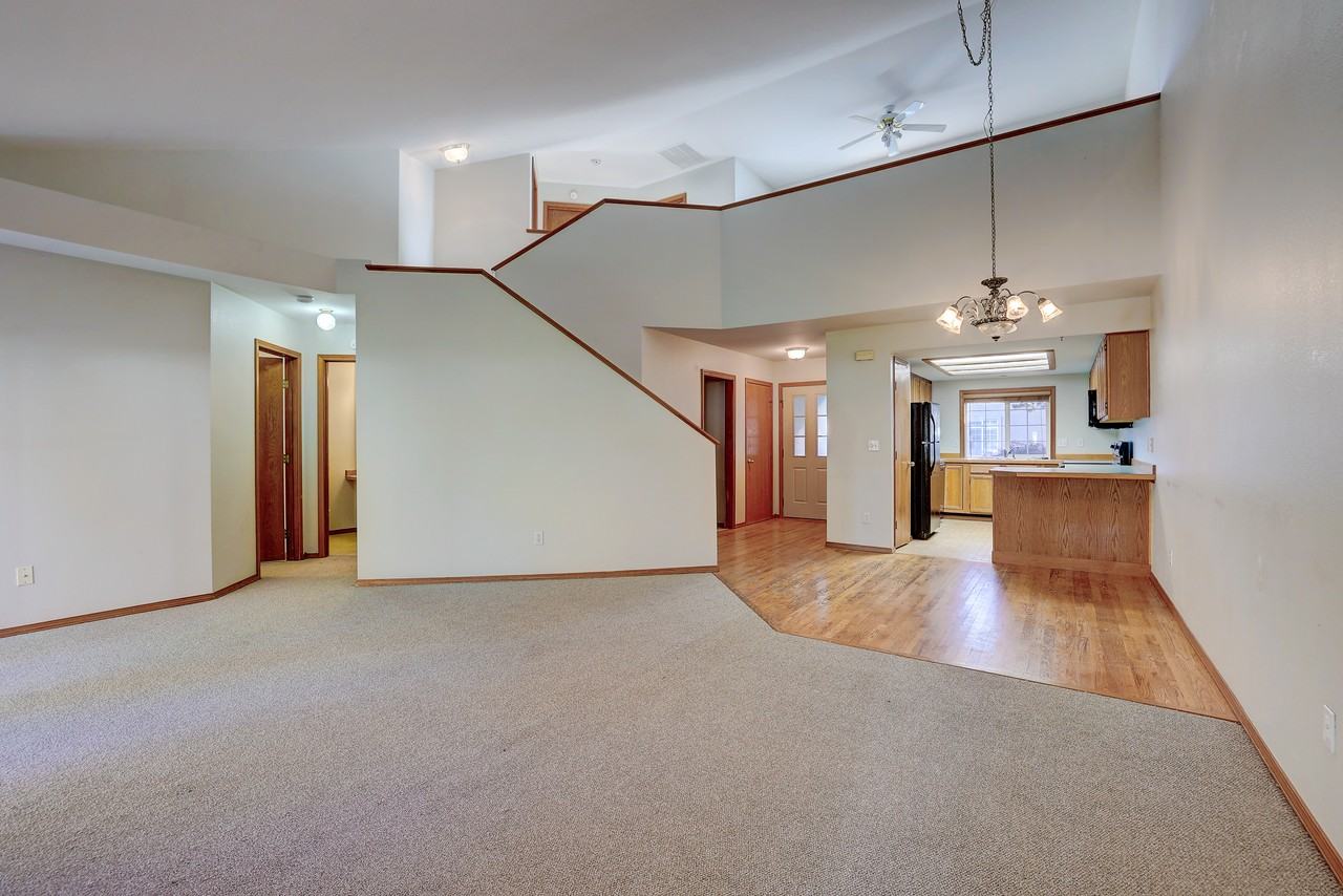 3173 S Crabapple Ln #1 - Photo 5 of 11
