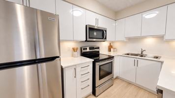 featured image of 100 Silvercreek Pky N