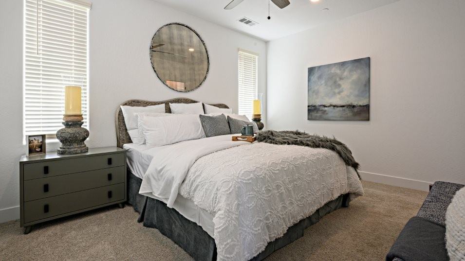 2885 E Tamarind Dr #1 - Photo 2 of 39