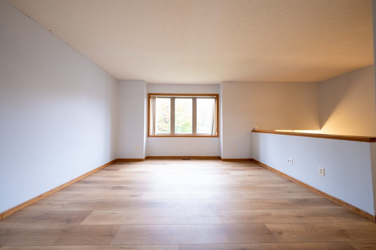 5347 185th St W #1 - Photo 4 of 27