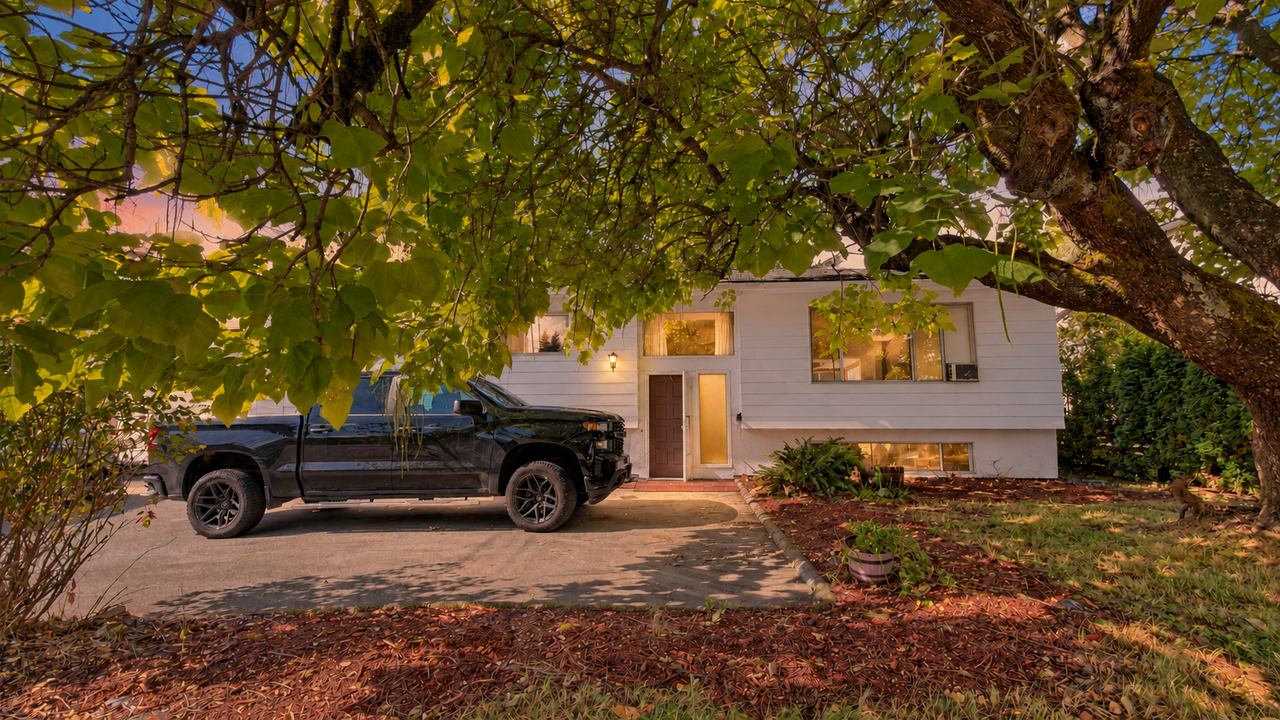 2141 Ware Street - Photo 2 of 34