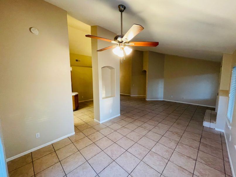 1050 Falcon Ct #1 - Photo 6 of 27