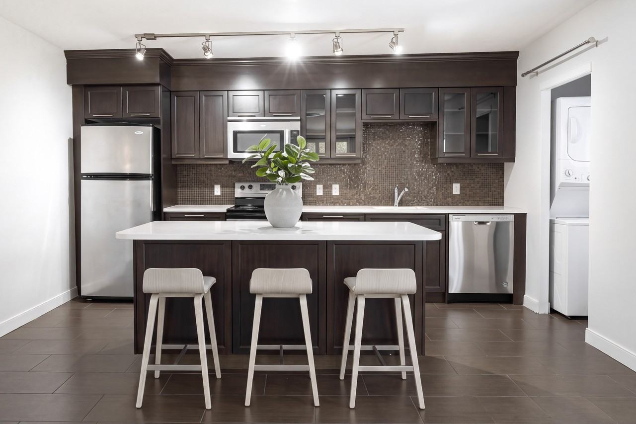 Mission Apartments - Photo 3 of 43