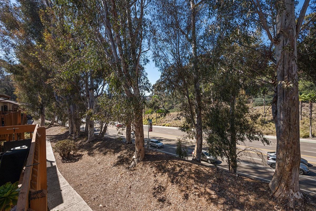 6390 Rancho Mission Rd #210 - Photo 7 of 33