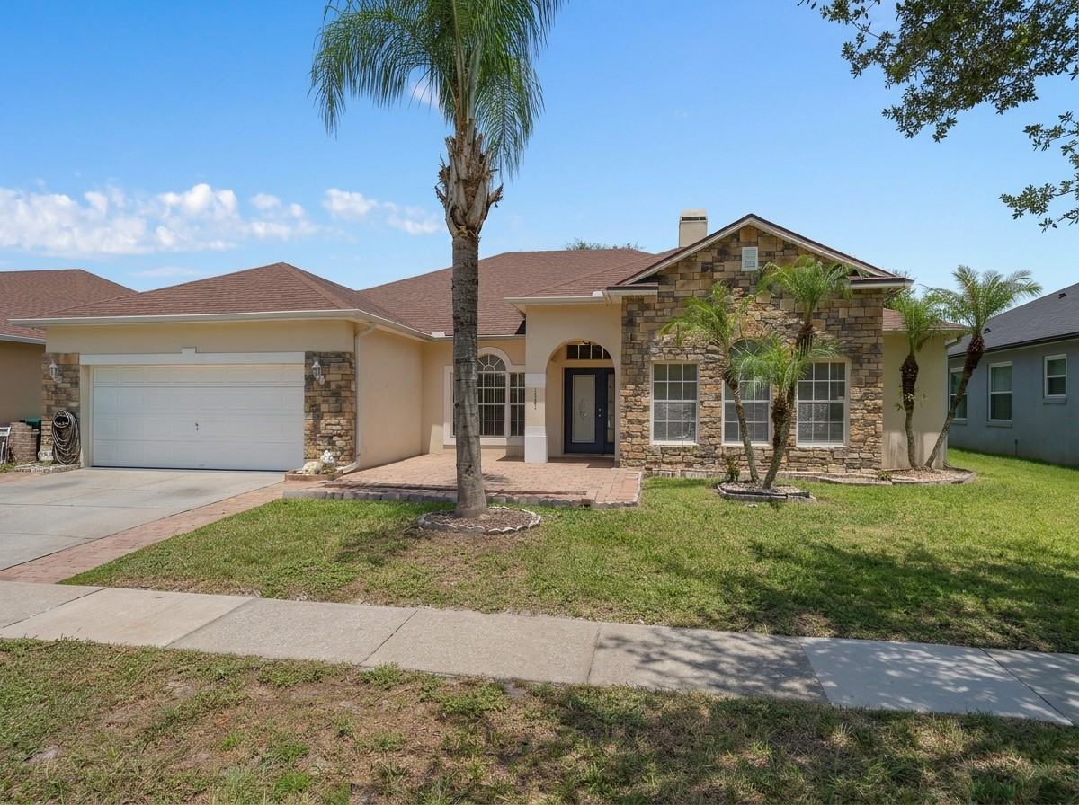 13821 Amberleigh Rd #1 - Photo 3 of 50