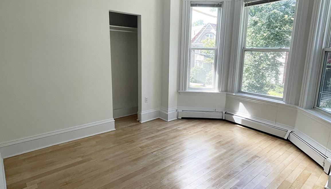 1477 Carlton Street - Photo 6 of 11