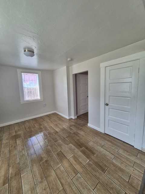 3150 Pleitner Ave #B - Photo 3 of 10