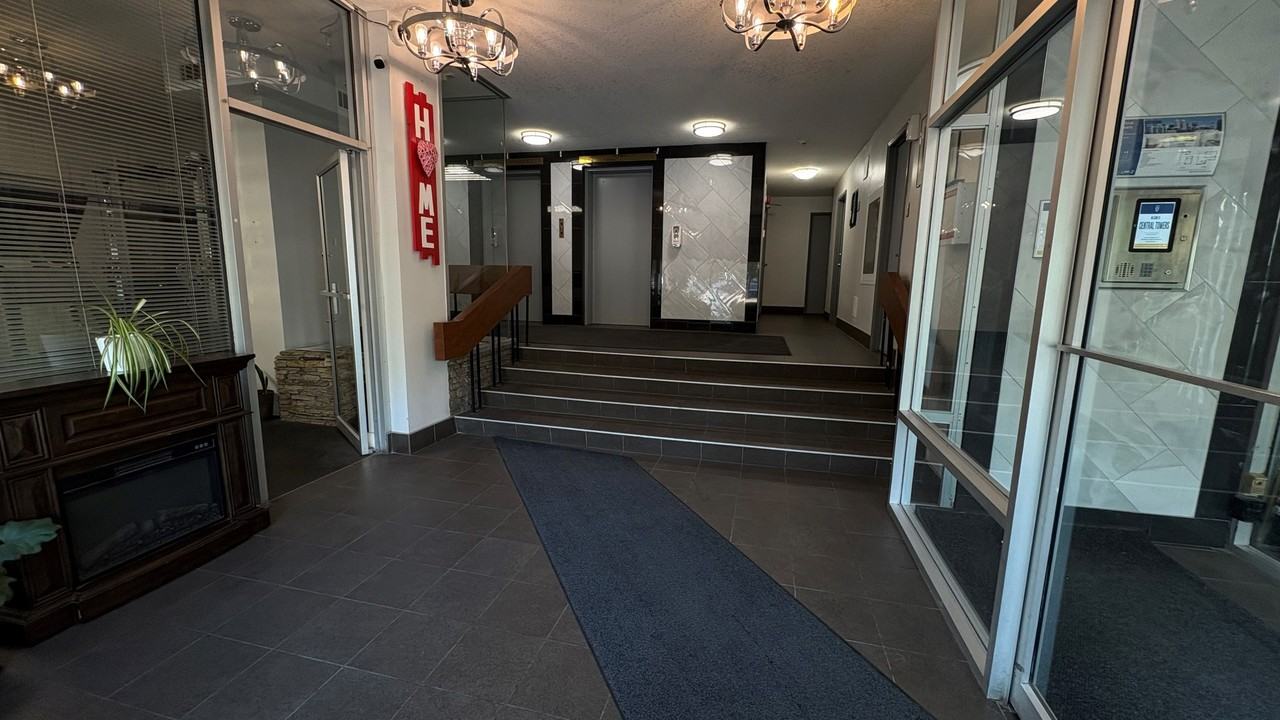 Central Towers - Photo 6 of 8