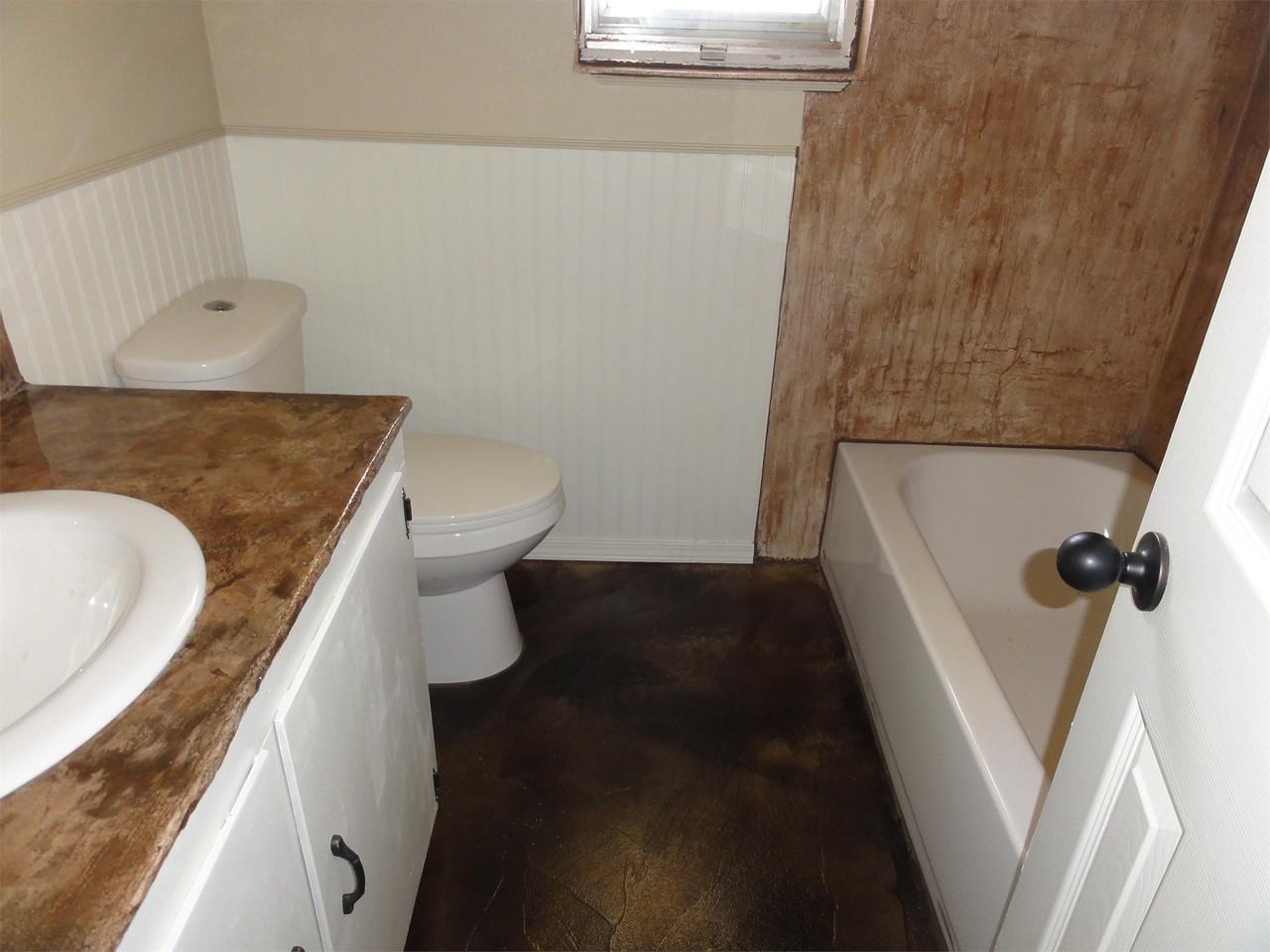 212 S Barbara Ave - Photo 3 of 6